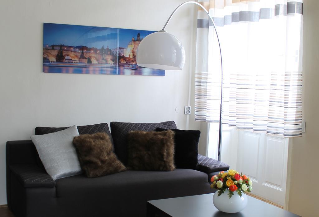 Royal Prague Apartment Celakovskeho Sady Pokoj fotografie